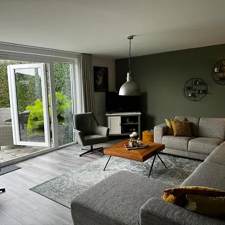 Vakantiewoning Le Garaazje * 'S-Gravendeel