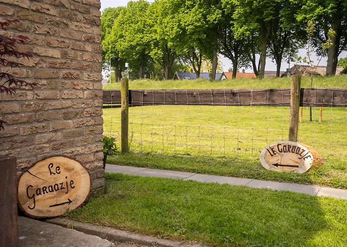 Vakantiewoning Le Garaazje Apartamento 'S-Gravendeel