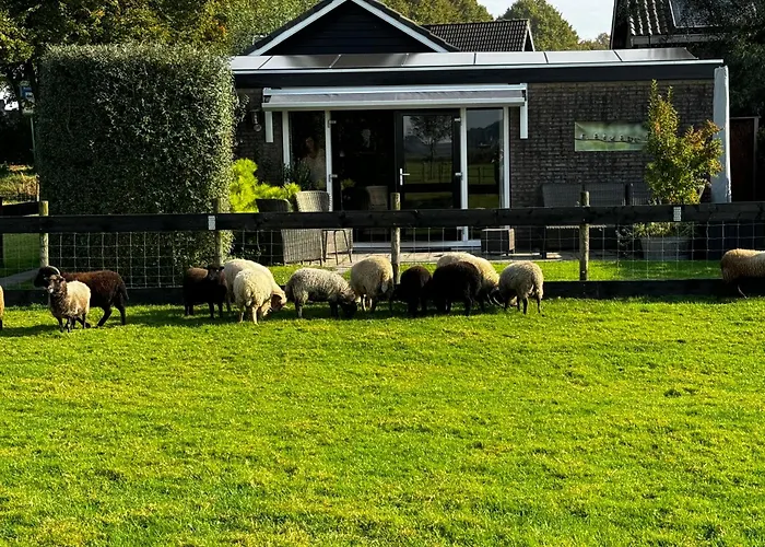 Apartamento Vakantiewoning Le Garaazje 'S-Gravendeel