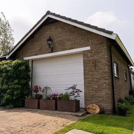 Vakantiewoning Le Garaazje 公寓