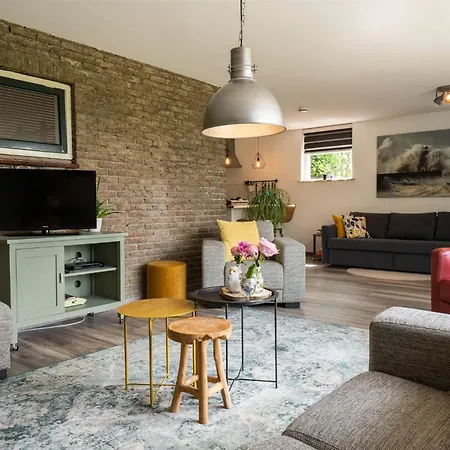 Vakantiewoning Le Garaazje 公寓 *